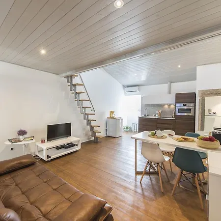 Lovelystay - Vintage In Rosa Street Apartament *